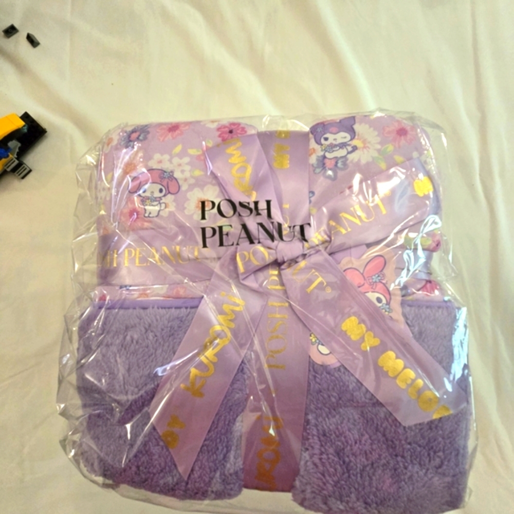 Posh Peanut Kuromi And My Melody Luxe Plush Blanket